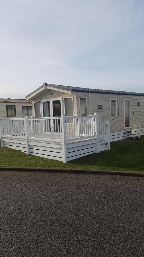 Rick'S Retreat Static Caravan Near The Beach With Free Wifi Лосимът Екстериор снимка